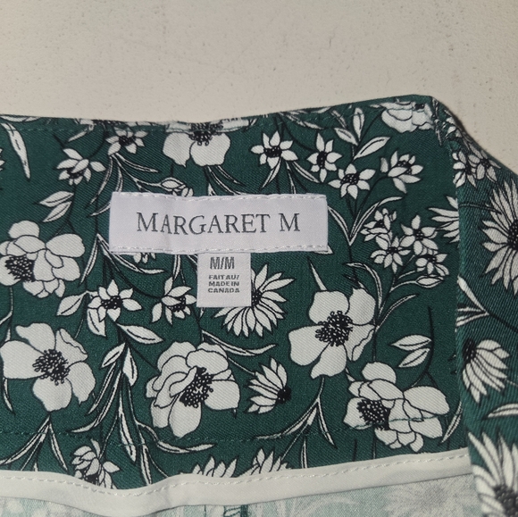 Stretch/ pull over pencil skirt - Picture 2 of 4